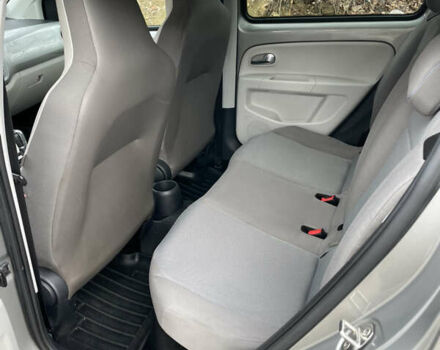 Серый Фольксваген e-up, объемом двигателя 0 л и пробегом 115 тыс. км за 5600 $, фото 8 на Automoto.ua