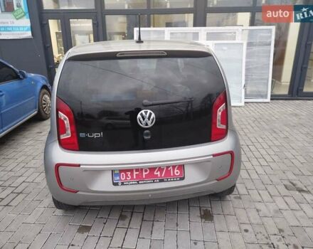 Серый Фольксваген e-up, объемом двигателя 0 л и пробегом 145 тыс. км за 6500 $, фото 4 на Automoto.ua
