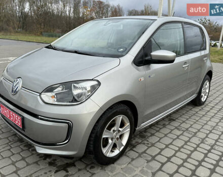 Серый Фольксваген e-up, объемом двигателя 0 л и пробегом 90 тыс. км за 6499 $, фото 2 на Automoto.ua