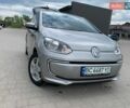 Серый Фольксваген e-up, объемом двигателя 0 л и пробегом 131 тыс. км за 6750 $, фото 1 на Automoto.ua