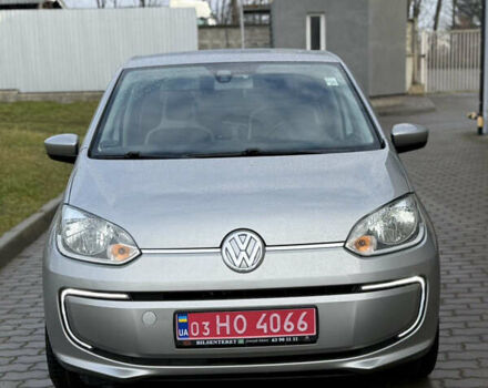 Сірий Фольксваген e-up, об'ємом двигуна 0 л та пробігом 93 тис. км за 4999 $, фото 1 на Automoto.ua