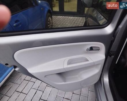 Серый Фольксваген e-up, объемом двигателя 0 л и пробегом 145 тыс. км за 6500 $, фото 8 на Automoto.ua