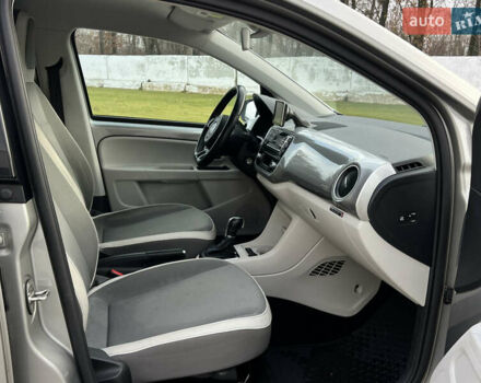 Серый Фольксваген e-up, объемом двигателя 0 л и пробегом 174 тыс. км за 5750 $, фото 26 на Automoto.ua