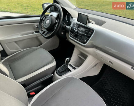 Серый Фольксваген e-up, объемом двигателя 0 л и пробегом 174 тыс. км за 5750 $, фото 27 на Automoto.ua