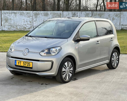 Серый Фольксваген e-up, объемом двигателя 0 л и пробегом 174 тыс. км за 5750 $, фото 1 на Automoto.ua