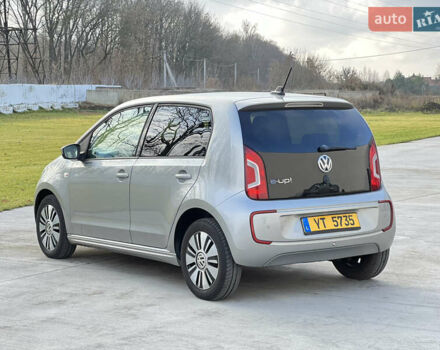 Серый Фольксваген e-up, объемом двигателя 0 л и пробегом 174 тыс. км за 5750 $, фото 8 на Automoto.ua