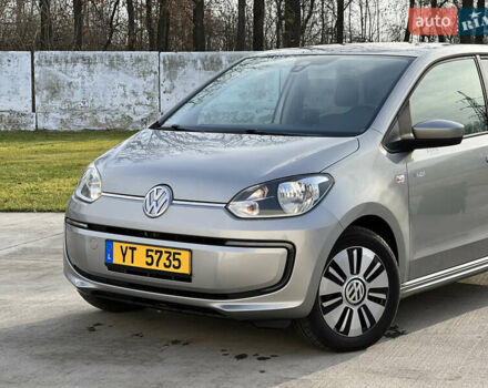 Серый Фольксваген e-up, объемом двигателя 0 л и пробегом 174 тыс. км за 5750 $, фото 2 на Automoto.ua