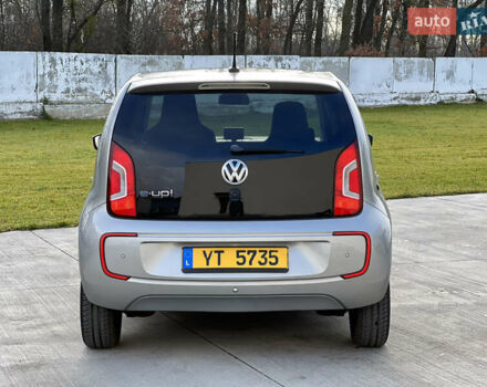 Серый Фольксваген e-up, объемом двигателя 0 л и пробегом 174 тыс. км за 5750 $, фото 7 на Automoto.ua