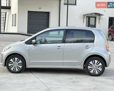 Серый Фольксваген e-up, объемом двигателя 0 л и пробегом 174 тыс. км за 5750 $, фото 10 на Automoto.ua