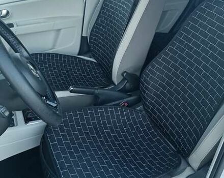 Серый Фольксваген e-up, объемом двигателя 0 л и пробегом 78 тыс. км за 6999 $, фото 17 на Automoto.ua