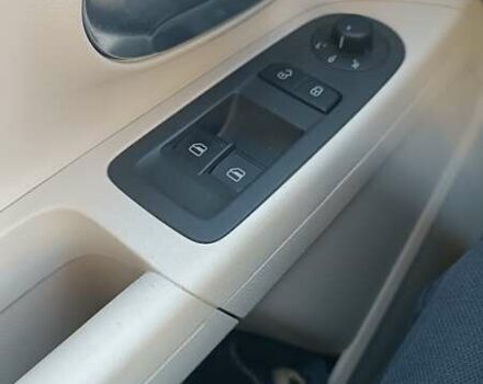 Серый Фольксваген e-up, объемом двигателя 0 л и пробегом 78 тыс. км за 6999 $, фото 9 на Automoto.ua