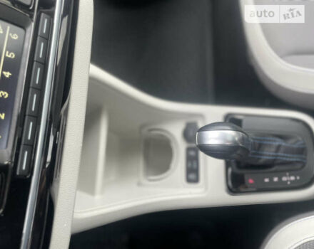 Серый Фольксваген e-up, объемом двигателя 0 л и пробегом 151 тыс. км за 9100 $, фото 42 на Automoto.ua