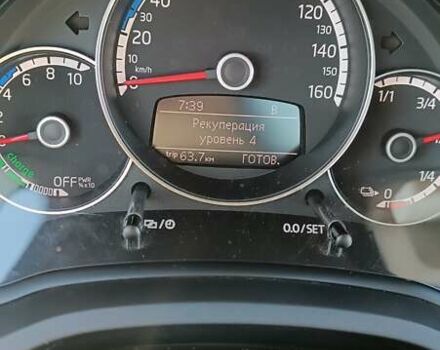 Серый Фольксваген e-up, объемом двигателя 0 л и пробегом 78 тыс. км за 6999 $, фото 10 на Automoto.ua