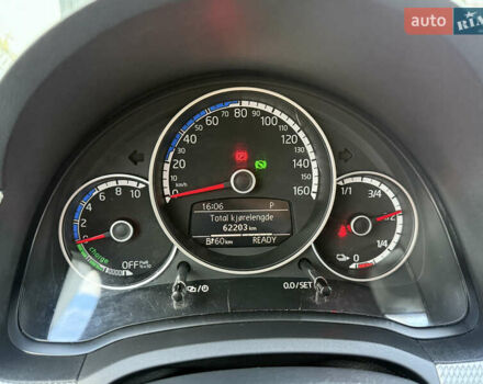 Серый Фольксваген e-up, объемом двигателя 0 л и пробегом 62 тыс. км за 7900 $, фото 9 на Automoto.ua