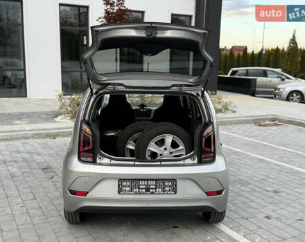 Серый Фольксваген e-up, объемом двигателя 0 л и пробегом 62 тыс. км за 7900 $, фото 8 на Automoto.ua