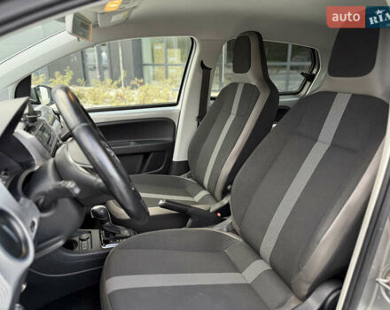 Серый Фольксваген e-up, объемом двигателя 0 л и пробегом 62 тыс. км за 7900 $, фото 7 на Automoto.ua