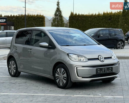 Серый Фольксваген e-up, объемом двигателя 0 л и пробегом 62 тыс. км за 7900 $, фото 2 на Automoto.ua