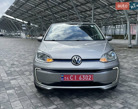 Серый Фольксваген e-up, объемом двигателя 0 л и пробегом 80 тыс. км за 7980 $, фото 16 на Automoto.ua