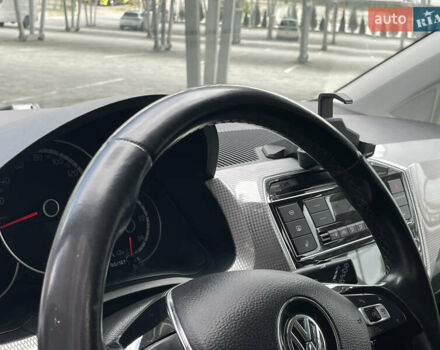 Серый Фольксваген e-up, объемом двигателя 0 л и пробегом 80 тыс. км за 7980 $, фото 31 на Automoto.ua