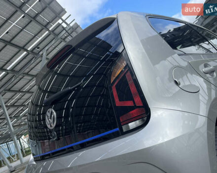 Серый Фольксваген e-up, объемом двигателя 0 л и пробегом 80 тыс. км за 7980 $, фото 12 на Automoto.ua