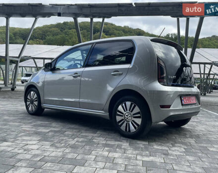 Серый Фольксваген e-up, объемом двигателя 0 л и пробегом 80 тыс. км за 7980 $, фото 10 на Automoto.ua