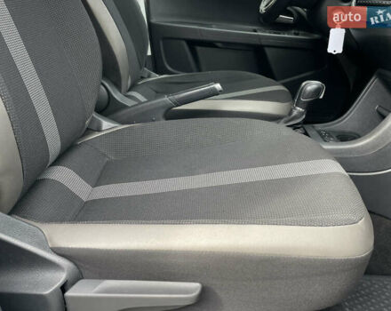 Серый Фольксваген e-up, объемом двигателя 0 л и пробегом 80 тыс. км за 7980 $, фото 41 на Automoto.ua