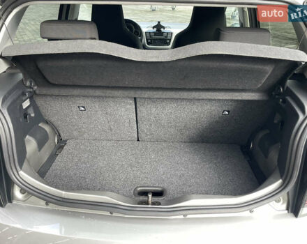 Серый Фольксваген e-up, объемом двигателя 0 л и пробегом 80 тыс. км за 7980 $, фото 50 на Automoto.ua