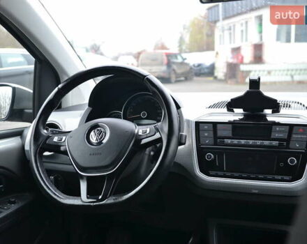 Серый Фольксваген e-up, объемом двигателя 0 л и пробегом 92 тыс. км за 7999 $, фото 20 на Automoto.ua