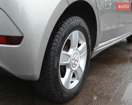 Серый Фольксваген e-up, объемом двигателя 0 л и пробегом 92 тыс. км за 7999 $, фото 38 на Automoto.ua