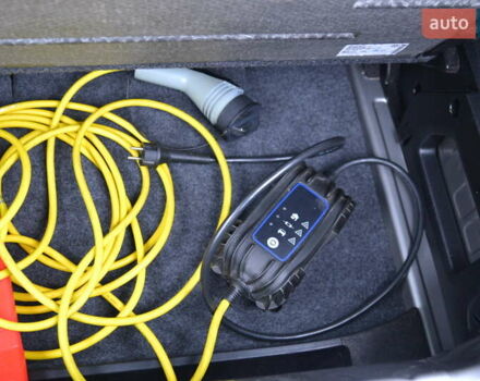 Серый Фольксваген e-up, объемом двигателя 0 л и пробегом 92 тыс. км за 7999 $, фото 39 на Automoto.ua