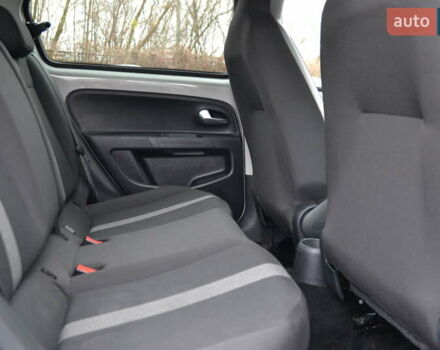 Серый Фольксваген e-up, объемом двигателя 0 л и пробегом 92 тыс. км за 7999 $, фото 19 на Automoto.ua