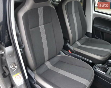 Серый Фольксваген e-up, объемом двигателя 0 л и пробегом 92 тыс. км за 7999 $, фото 22 на Automoto.ua