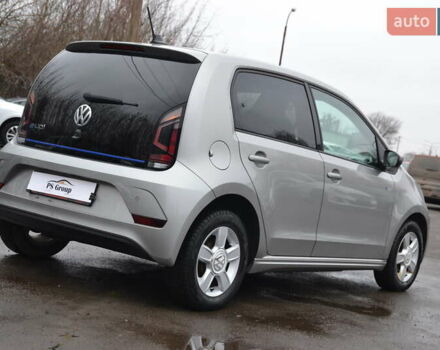 Серый Фольксваген e-up, объемом двигателя 0 л и пробегом 92 тыс. км за 7999 $, фото 7 на Automoto.ua