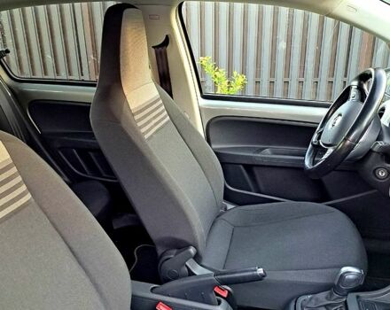 Серый Фольксваген e-up, объемом двигателя 0 л и пробегом 117 тыс. км за 9800 $, фото 6 на Automoto.ua