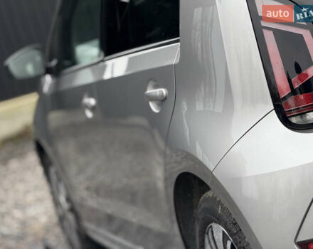 Серый Фольксваген e-up, объемом двигателя 0 л и пробегом 98 тыс. км за 9999 $, фото 16 на Automoto.ua