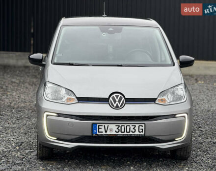 Серый Фольксваген e-up, объемом двигателя 0 л и пробегом 98 тыс. км за 9999 $, фото 5 на Automoto.ua