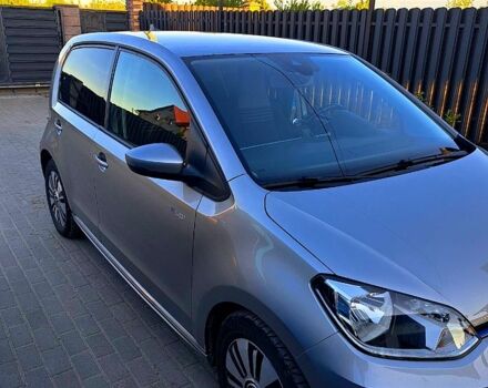 Серый Фольксваген e-up, объемом двигателя 0 л и пробегом 117 тыс. км за 9800 $, фото 2 на Automoto.ua