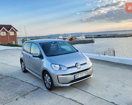 Серый Фольксваген e-up, объемом двигателя 0 л и пробегом 64 тыс. км за 12400 $, фото 21 на Automoto.ua