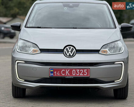 Серый Фольксваген e-up, объемом двигателя 0 л и пробегом 89 тыс. км за 10999 $, фото 3 на Automoto.ua