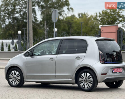 Серый Фольксваген e-up, объемом двигателя 0 л и пробегом 89 тыс. км за 10999 $, фото 10 на Automoto.ua
