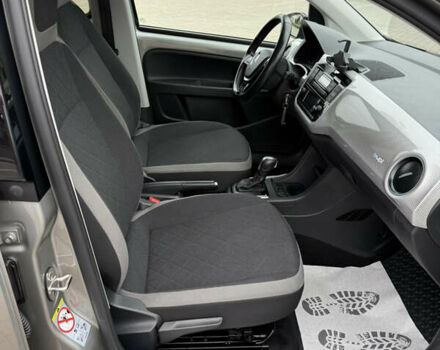 Серый Фольксваген e-up, объемом двигателя 0 л и пробегом 89 тыс. км за 10999 $, фото 35 на Automoto.ua