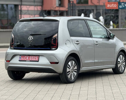 Серый Фольксваген e-up, объемом двигателя 0 л и пробегом 89 тыс. км за 10999 $, фото 20 на Automoto.ua