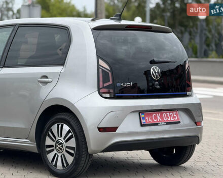 Серый Фольксваген e-up, объемом двигателя 0 л и пробегом 89 тыс. км за 10999 $, фото 14 на Automoto.ua