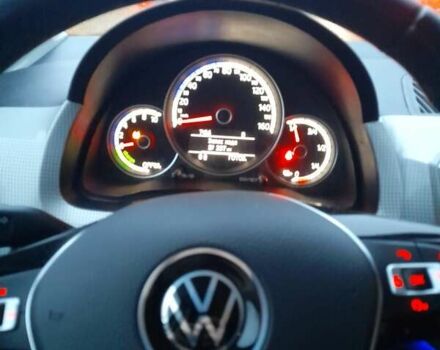 Серый Фольксваген e-up, объемом двигателя 0 л и пробегом 28 тыс. км за 11850 $, фото 3 на Automoto.ua