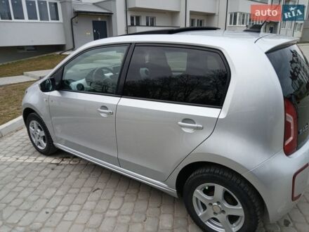 Серый Фольксваген e-up, объемом двигателя 0 л и пробегом 80 тыс. км за 6100 $, фото 1 на Automoto.ua