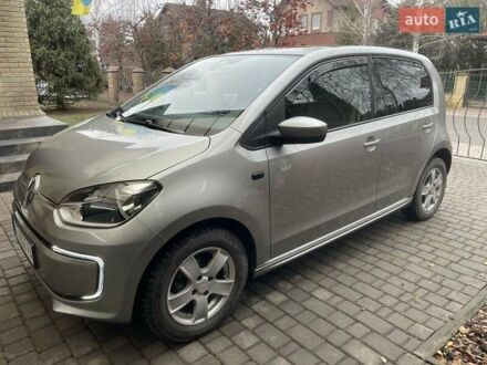 Сірий Фольксваген e-up, об'ємом двигуна 0 л та пробігом 111 тис. км за 5999 $, фото 1 на Automoto.ua