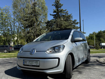Фольксваген e-up 2014 у Львові на Automoto.ua Сірий Фольксваген e-up, об'ємом двигуна 0 л та пробігом 85 тис. км за 6950 $, фото 1 на Automoto.ua