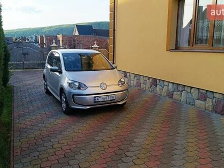 Фольксваген e-up 2016 у Надворной на Automoto.ua Сірий Фольксваген e-up, об'ємом двигуна 0 л та пробігом 77 тис. км за 7777 $, фото 1 на Automoto.ua