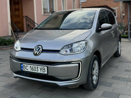 Фольксваген e-up 2021 у Городке на Automoto.ua Сірий Фольксваген e-up, об'ємом двигуна 0 л та пробігом 33 тис. км за 11000 $, фото 1 на Automoto.ua
