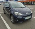 Синий Фольксваген e-up, объемом двигателя 0 л и пробегом 139 тыс. км за 6200 $, фото 1 на Automoto.ua